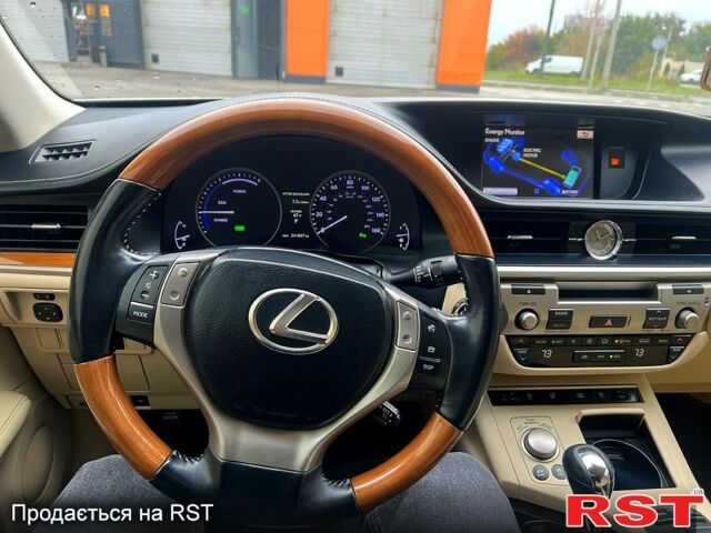 Білий Лексус ЕС, об'ємом двигуна 2.5 л та пробігом 240 тис. км за 16300 $, фото 7 на Automoto.ua