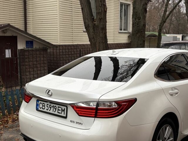 Белый Лексус ЕС, объемом двигателя 3.5 л и пробегом 186 тыс. км за 17900 $, фото 3 на Automoto.ua