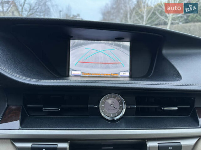 Белый Лексус ЕС, объемом двигателя 3.44 л и пробегом 189 тыс. км за 16500 $, фото 12 на Automoto.ua