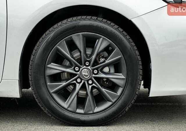 Белый Лексус ЕС, объемом двигателя 2.5 л и пробегом 178 тыс. км за 16500 $, фото 7 на Automoto.ua