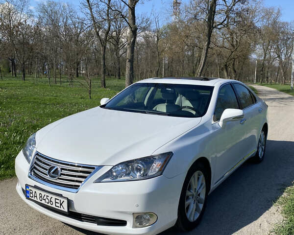 Белый Лексус ЕС, объемом двигателя 3.46 л и пробегом 103 тыс. км за 14900 $, фото 1 на Automoto.ua