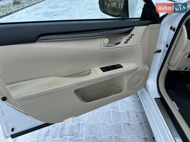 Белый Лексус ЕС, объемом двигателя 3.44 л и пробегом 189 тыс. км за 16500 $, фото 9 на Automoto.ua