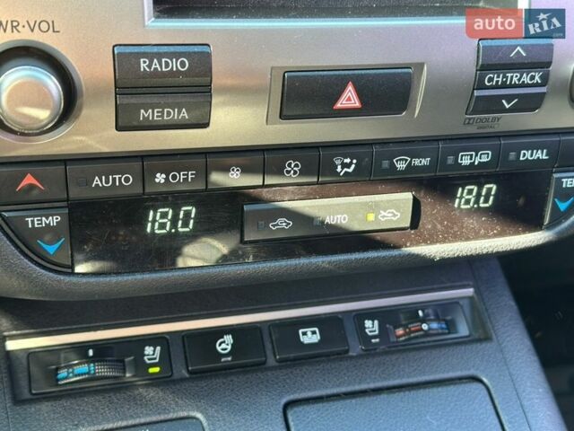 Белый Лексус ЕС, объемом двигателя 3.46 л и пробегом 162 тыс. км за 16600 $, фото 18 на Automoto.ua