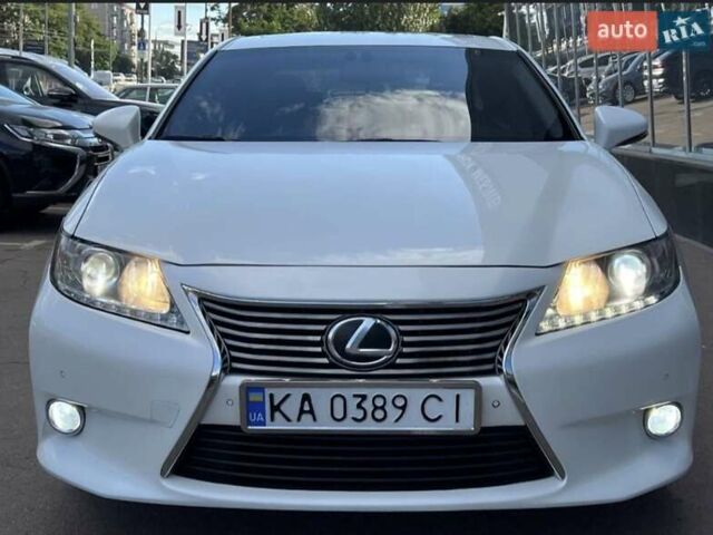 Белый Лексус ЕС, объемом двигателя 3.46 л и пробегом 149 тыс. км за 16700 $, фото 8 на Automoto.ua