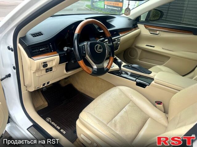 Білий Лексус ЕС, об'ємом двигуна 2.5 л та пробігом 240 тис. км за 16300 $, фото 6 на Automoto.ua