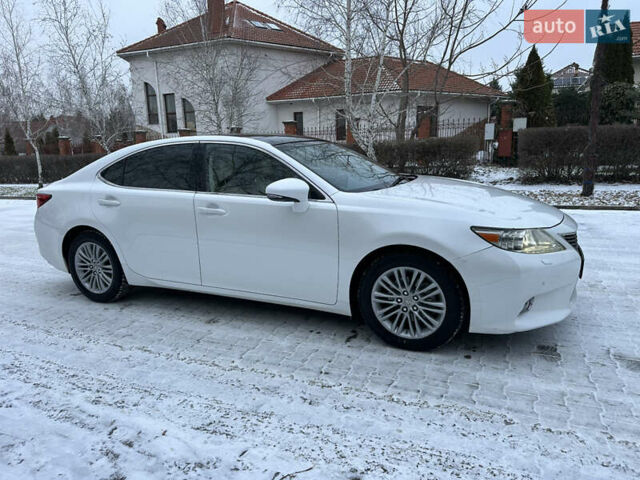 Белый Лексус ЕС, объемом двигателя 3.44 л и пробегом 189 тыс. км за 16500 $, фото 5 на Automoto.ua
