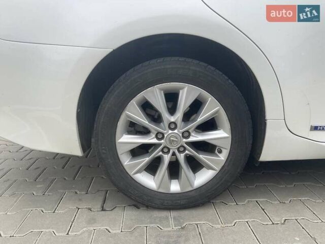 Білий Лексус ЕС, об'ємом двигуна 2.5 л та пробігом 213 тис. км за 15777 $, фото 11 на Automoto.ua