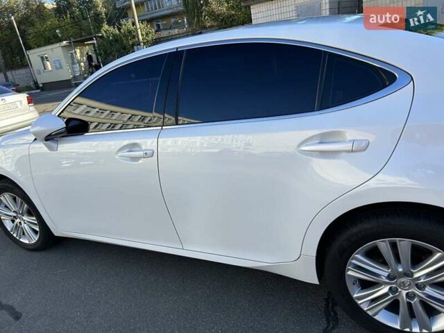 Белый Лексус ЕС, объемом двигателя 3.46 л и пробегом 149 тыс. км за 16700 $, фото 21 на Automoto.ua