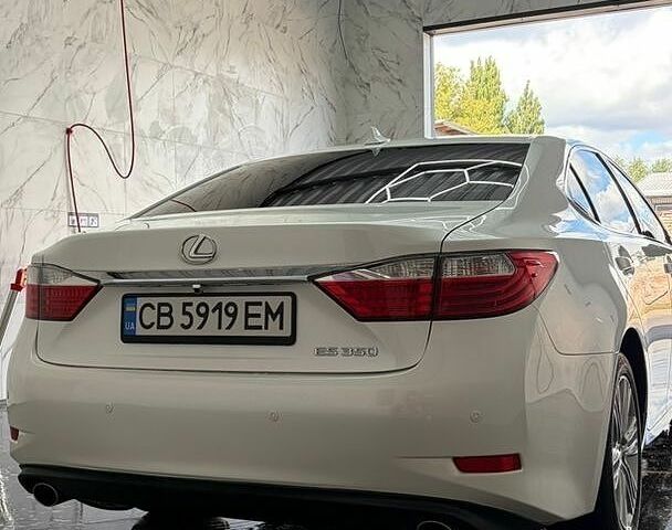 Белый Лексус ЕС, объемом двигателя 3.44 л и пробегом 194 тыс. км за 17000 $, фото 7 на Automoto.ua