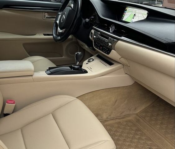 Белый Лексус ЕС, объемом двигателя 3.5 л и пробегом 186 тыс. км за 17900 $, фото 14 на Automoto.ua