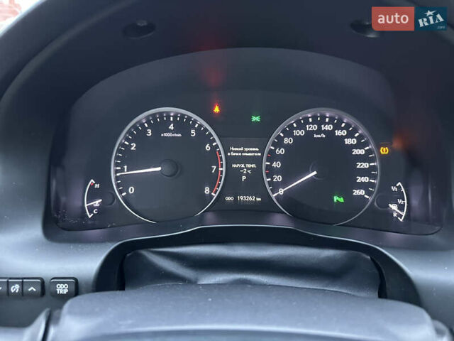 Белый Лексус ЕС, объемом двигателя 3.44 л и пробегом 189 тыс. км за 16500 $, фото 11 на Automoto.ua