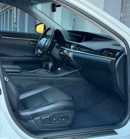 Білий Лексус ЕС, об'ємом двигуна 3.44 л та пробігом 87 тис. км за 22700 $, фото 42 на Automoto.ua