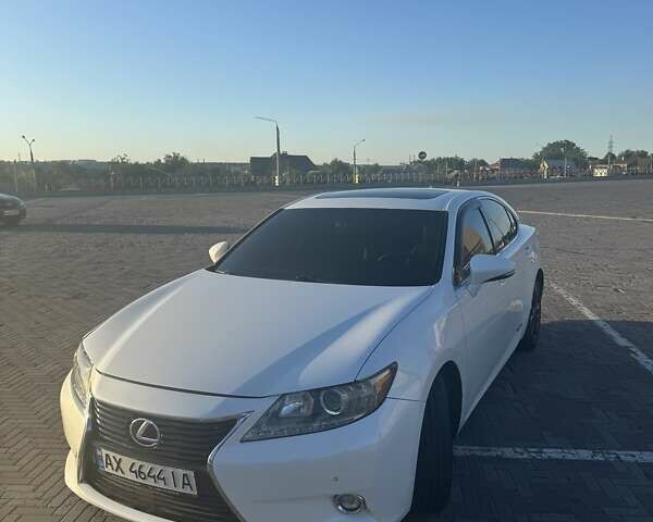 Белый Лексус ЕС, объемом двигателя 2.49 л и пробегом 362 тыс. км за 14700 $, фото 1 на Automoto.ua