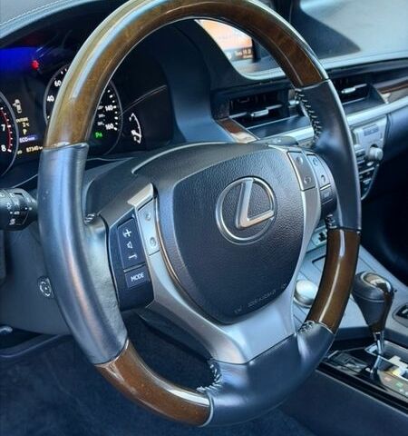 Білий Лексус ЕС, об'ємом двигуна 3.44 л та пробігом 87 тис. км за 22700 $, фото 18 на Automoto.ua