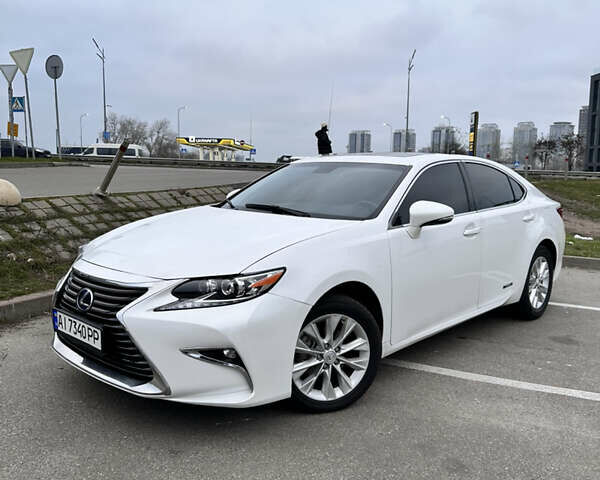 Білий Лексус ЕС, об'ємом двигуна 2.49 л та пробігом 228 тис. км за 17300 $, фото 7 на Automoto.ua