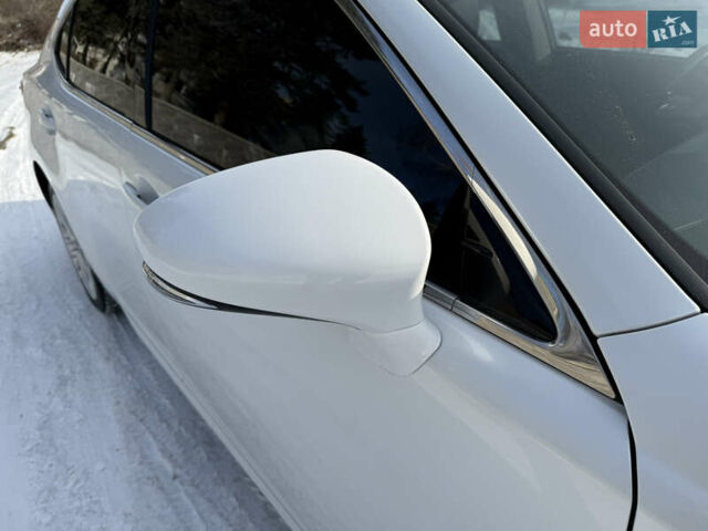 Белый Лексус ЕС, объемом двигателя 3.5 л и пробегом 87 тыс. км за 22500 $, фото 50 на Automoto.ua