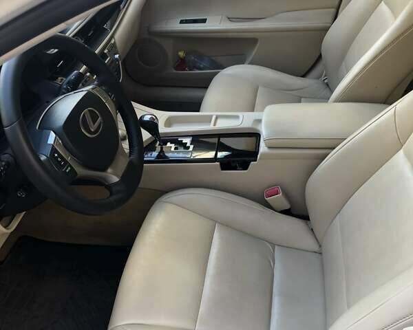 Белый Лексус ЕС, объемом двигателя 2.49 л и пробегом 204 тыс. км за 20000 $, фото 10 на Automoto.ua