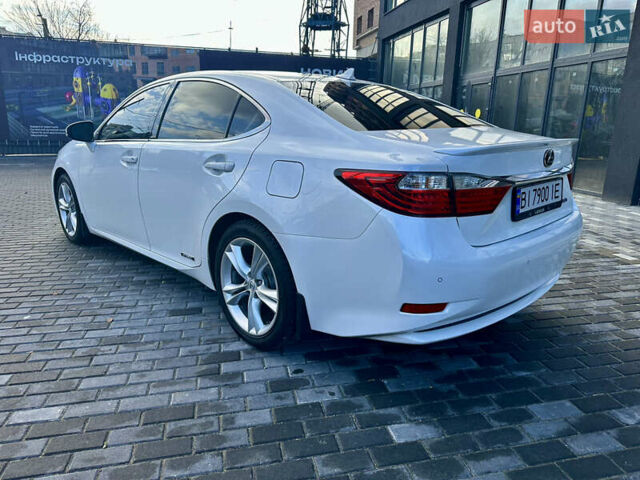 Белый Лексус ЕС, объемом двигателя 2.49 л и пробегом 167 тыс. км за 17500 $, фото 7 на Automoto.ua