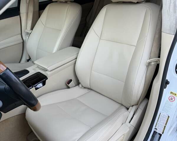 Белый Лексус ЕС, объемом двигателя 2.5 л и пробегом 187 тыс. км за 13900 $, фото 12 на Automoto.ua