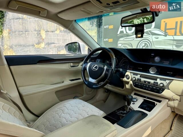 Белый Лексус ЕС, объемом двигателя 3.5 л и пробегом 277 тыс. км за 14500 $, фото 10 на Automoto.ua