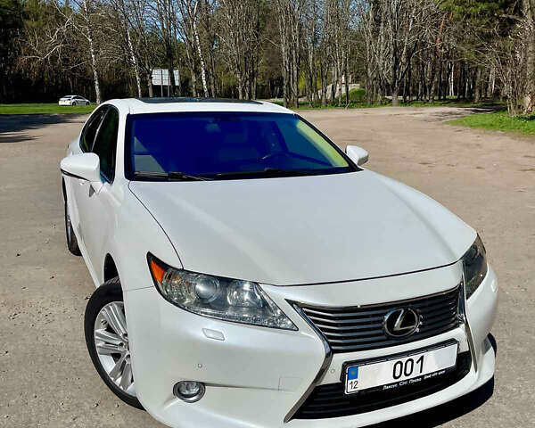 Білий Лексус ЕС, об'ємом двигуна 3.46 л та пробігом 165 тис. км за 20600 $, фото 1 на Automoto.ua