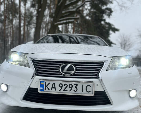 Белый Лексус ЕС, объемом двигателя 2.5 л и пробегом 199 тыс. км за 15199 $, фото 8 на Automoto.ua