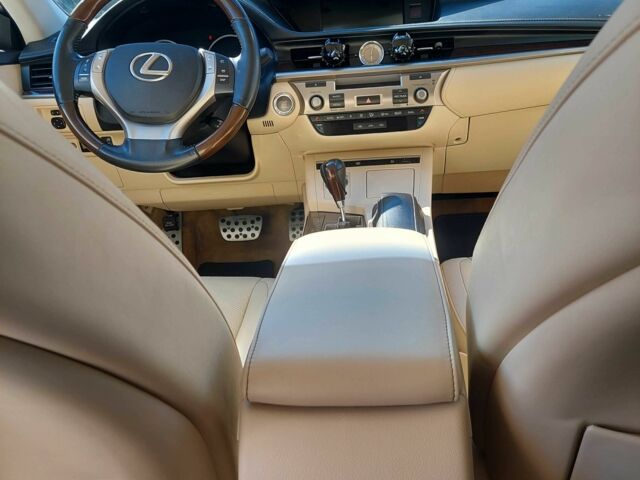 Білий Лексус ЕС, об'ємом двигуна 3.5 л та пробігом 185 тис. км за 23500 $, фото 21 на Automoto.ua