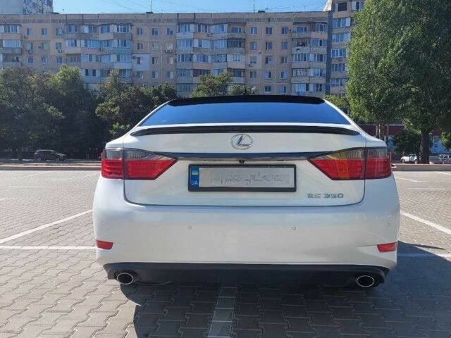 Білий Лексус ЕС, об'ємом двигуна 3.5 л та пробігом 185 тис. км за 23500 $, фото 3 на Automoto.ua
