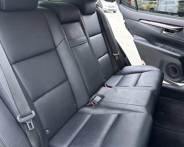 Білий Лексус ЕС, об'ємом двигуна 2.49 л та пробігом 228 тис. км за 17300 $, фото 52 на Automoto.ua