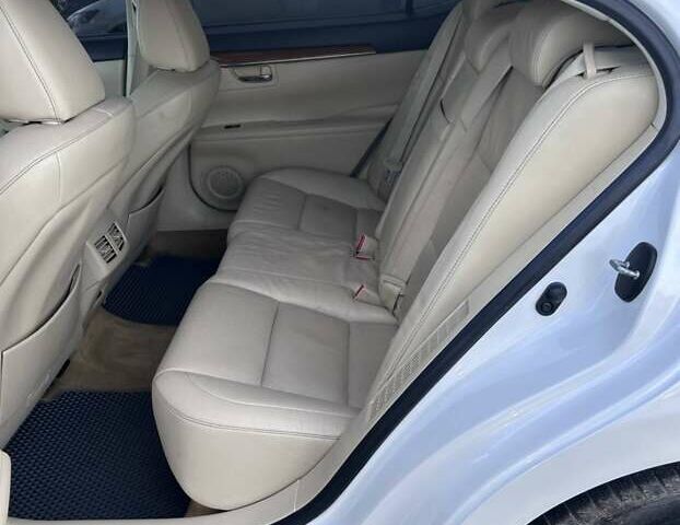 Білий Лексус ЕС, об'ємом двигуна 2.49 л та пробігом 183 тис. км за 14999 $, фото 5 на Automoto.ua