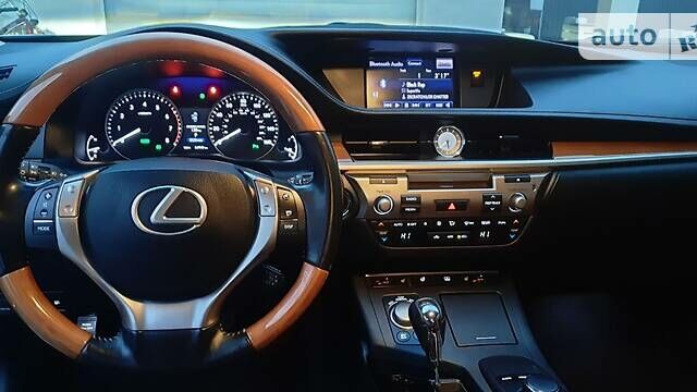 Білий Лексус ЕС, об'ємом двигуна 2.5 л та пробігом 235 тис. км за 17000 $, фото 10 на Automoto.ua