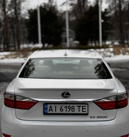 Белый Лексус ЕС, объемом двигателя 2.49 л и пробегом 79 тыс. км за 20499 $, фото 4 на Automoto.ua