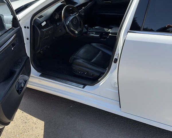Білий Лексус ЕС, об'ємом двигуна 3.46 л та пробігом 178 тис. км за 24000 $, фото 3 на Automoto.ua