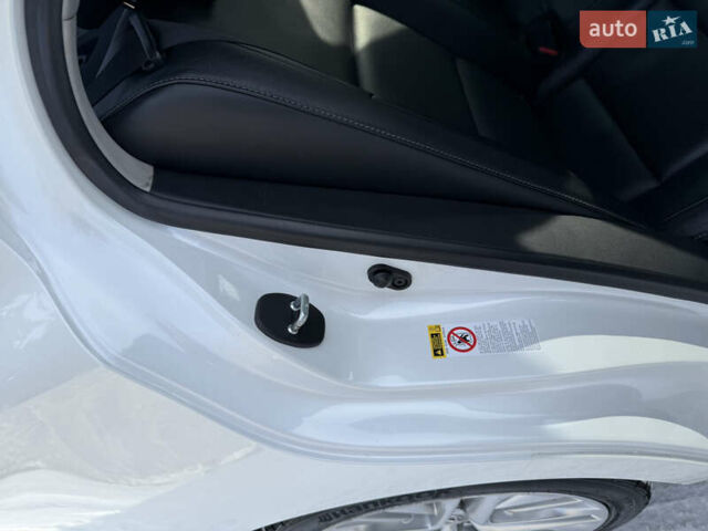Белый Лексус ЕС, объемом двигателя 3.5 л и пробегом 87 тыс. км за 22500 $, фото 102 на Automoto.ua