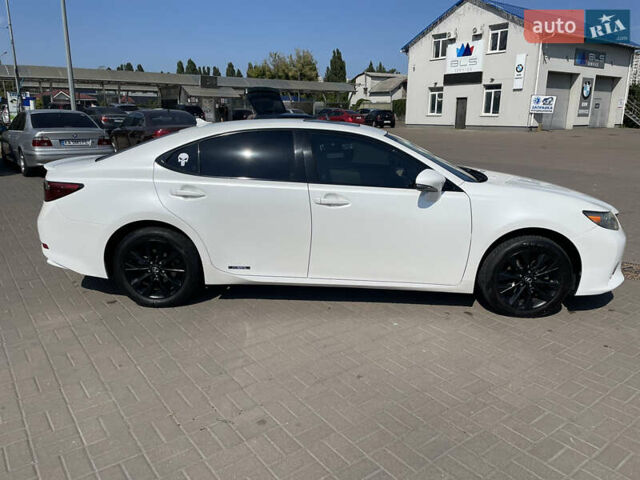 Білий Лексус ЕС, об'ємом двигуна 2.49 л та пробігом 247 тис. км за 15800 $, фото 1 на Automoto.ua