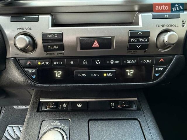 Белый Лексус ЕС, объемом двигателя 2.49 л и пробегом 215 тыс. км за 18750 $, фото 9 на Automoto.ua