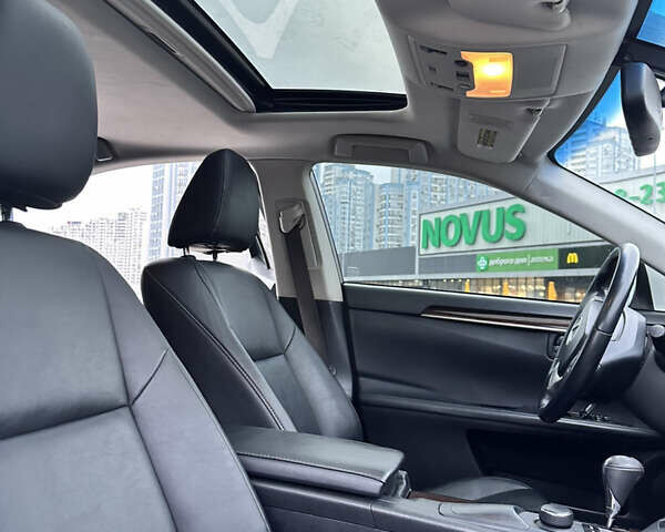 Білий Лексус ЕС, об'ємом двигуна 2.49 л та пробігом 228 тис. км за 17300 $, фото 45 на Automoto.ua