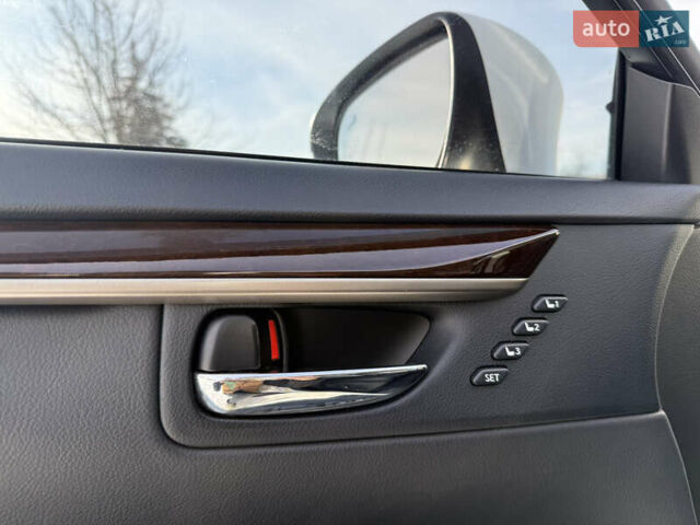 Белый Лексус ЕС, объемом двигателя 3.5 л и пробегом 87 тыс. км за 22500 $, фото 66 на Automoto.ua