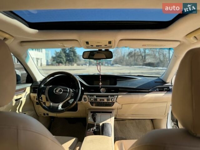 Білий Лексус ЕС, об'ємом двигуна 3.5 л та пробігом 271 тис. км за 12999 $, фото 43 на Automoto.ua