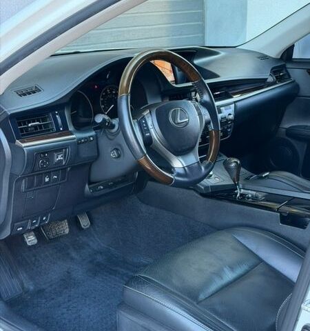 Білий Лексус ЕС, об'ємом двигуна 3.44 л та пробігом 87 тис. км за 22700 $, фото 21 на Automoto.ua