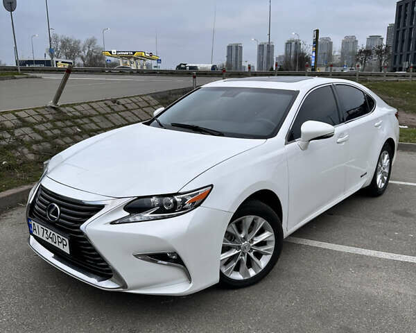 Білий Лексус ЕС, об'ємом двигуна 2.49 л та пробігом 228 тис. км за 17300 $, фото 8 на Automoto.ua