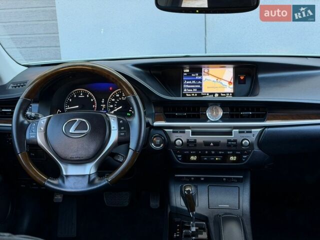 Білий Лексус ЕС, об'ємом двигуна 3.44 л та пробігом 87 тис. км за 22700 $, фото 22 на Automoto.ua