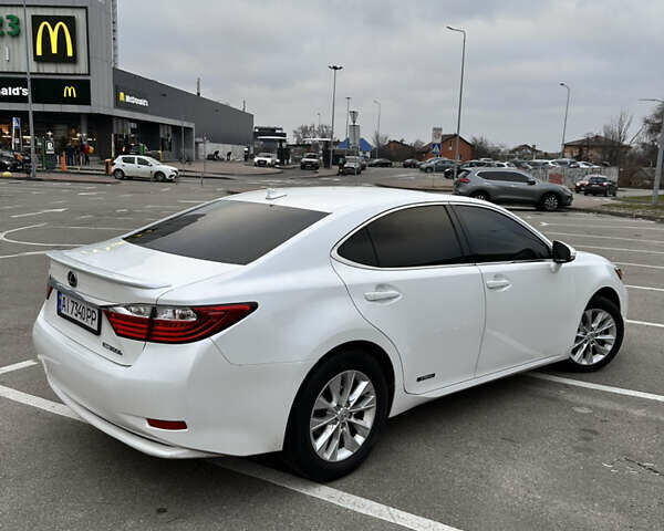 Білий Лексус ЕС, об'ємом двигуна 2.49 л та пробігом 228 тис. км за 17300 $, фото 22 на Automoto.ua