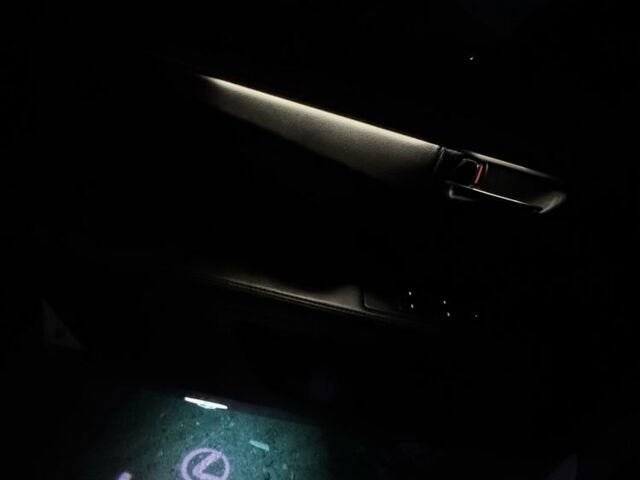 Белый Лексус ЕС, объемом двигателя 2.5 л и пробегом 172 тыс. км за 17800 $, фото 8 на Automoto.ua