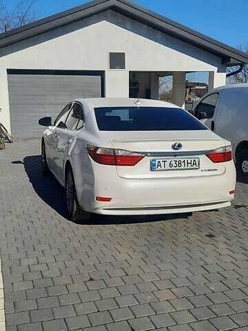Білий Лексус ЕС, об'ємом двигуна 2.5 л та пробігом 235 тис. км за 17000 $, фото 2 на Automoto.ua