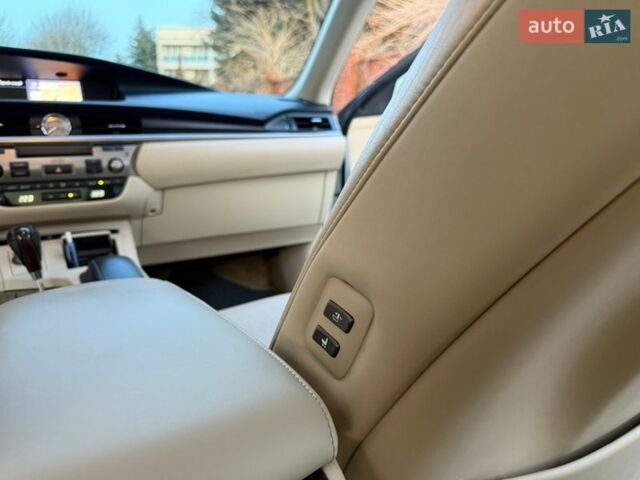 Белый Лексус ЕС, объемом двигателя 3.44 л и пробегом 189 тыс. км за 16800 $, фото 74 на Automoto.ua