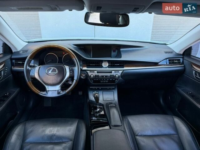 Білий Лексус ЕС, об'ємом двигуна 3.44 л та пробігом 87 тис. км за 22700 $, фото 37 на Automoto.ua