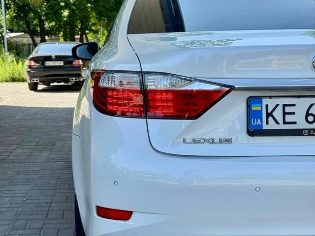 Білий Лексус ЕС, об'ємом двигуна 2.49 л та пробігом 185 тис. км за 14800 $, фото 11 на Automoto.ua