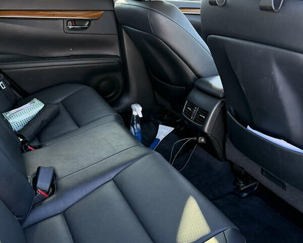 Білий Лексус ЕС, об'ємом двигуна 2.5 л та пробігом 192 тис. км за 18600 $, фото 15 на Automoto.ua