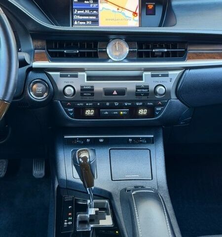 Білий Лексус ЕС, об'ємом двигуна 3.44 л та пробігом 87 тис. км за 22700 $, фото 23 на Automoto.ua